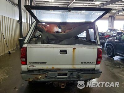 Zdjęcie 6 z 12 samochodu: 2003 CHEVROLET SILVERADO K1500 VIN:2GCEK19T031383269 - miniatura
