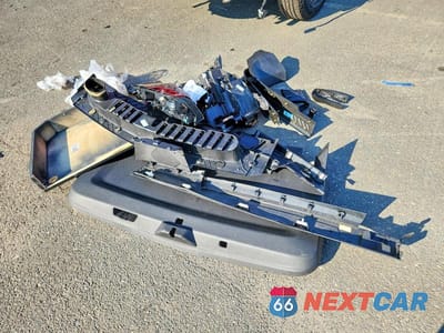 Zdjęcie 13 z 14 samochodu: 2022 CHEVROLET TAHOE K1500 VIN:1GNSKLED6NR302855 - miniatura