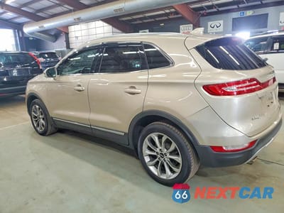 Drugie zdjęcie samochodu z przodu: 2017 LINCOLN MKC SELECT VIN:5LMCJ2D95HUL62174 - miniatura