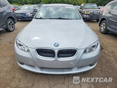 Piąte zdjęcie samochodu w środku: 2009 BMW 335 XI VIN:WBAWC73559E270372 - miniatura