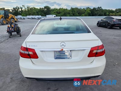 Zdjęcie 6 z 12 samochodu: 2013 MERCEDES-BENZ E 350 VIN:WDDHF5KB5DA759827 - miniatura