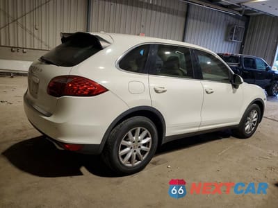 Trzecie zdjęcie samochodu z tyłu: 2011 PORSCHE CAYENNE VIN:WP1AA2A26BLA04311 - miniatura