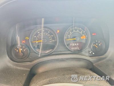 Zdjęcie 9 z 12 samochodu: 2016 JEEP COMPASS SPORT VIN:1C4NJCBA8GD742305 - miniatura