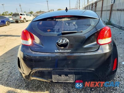 Zdjęcie 6 z 13 samochodu: 2013 HYUNDAI VELOSTER BASE VIN:KMHTC6AD5DU144436 - miniatura