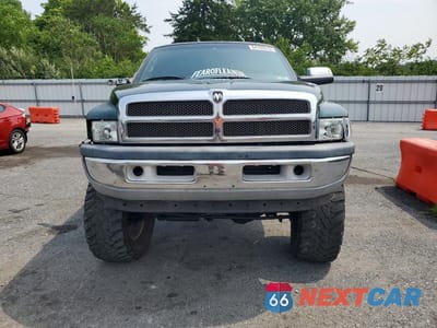 Piąte zdjęcie samochodu w środku: 2001 DODGE RAM 1500 VIN:3B7HF13Y31M546850 - miniatura