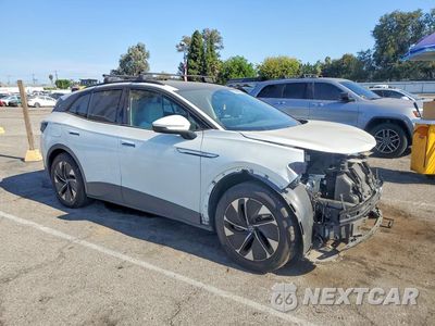 Czwarte zdjęcie samochodu z boku: 2021 VOLKSWAGEN ID.4 PRO S VIN:WVGTMPE24MP030003 - miniatura