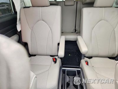 Zdjęcie 10 z 14 samochodu: 2026 TOYOTA GRAND HIGHLANDER LIMITED VIN:5TDAAAA59TS045893 - miniatura