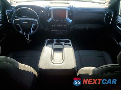 Zdjęcie 8 z 13 samochodu: 2019 CHEVROLET SILVERADO C1500 LT VIN:1GCPWCED6KZ302868 - miniatura