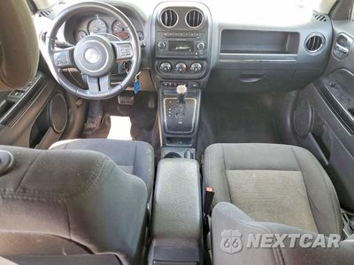 Zdjęcie 8 z 13 samochodu: 2017 JEEP PATRIOT LATITUDE VIN:1C4NJRFB3HD175055 - miniatura