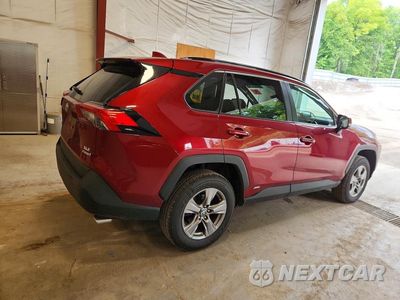 Trzecie zdjęcie samochodu z tyłu: 2024 TOYOTA RAV4 HYBRID XLE VIN:4T3RWRFV7RU123512 - miniatura