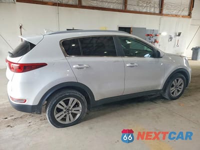 Trzecie zdjęcie samochodu z tyłu: 2017 KIA SPORTAGE LX VIN:KNDPM3AC1H7080604 - miniatura