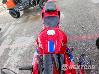 Piąte zdjęcie samochodu w środku: 2024 HONDA CBR600 RR VIN:JH2PC40J8RK100541 - miniatura