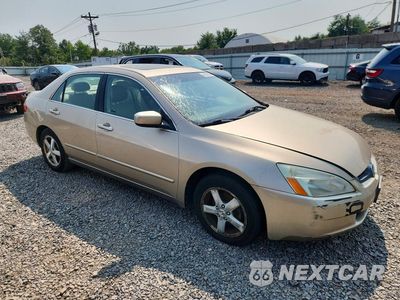 Czwarte zdjęcie samochodu z boku: 2005 HONDA ACCORD EX VIN:1HGCM56805A038231 - miniatura
