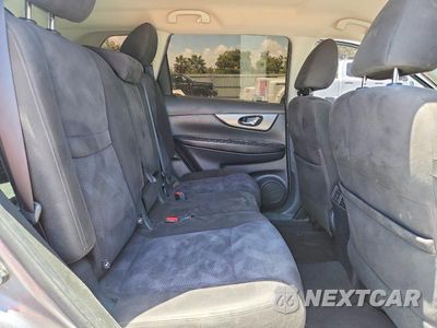 Zdjęcie 10 z 12 samochodu: 2015 NISSAN ROGUE SV VIN:KNMAT2MT8FP585244 - miniatura