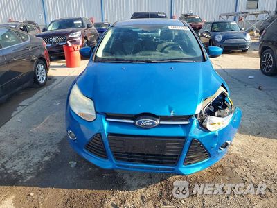 Piąte zdjęcie samochodu w środku: 2012 FORD FOCUS SE VIN:1FAHP3K22CL131132 - miniatura