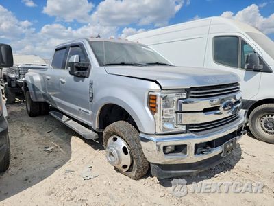 Czwarte zdjęcie samochodu z boku: 2019 FORD F350 SUPER DUTY VIN:1FT8W3DT2KEC22939 - miniatura