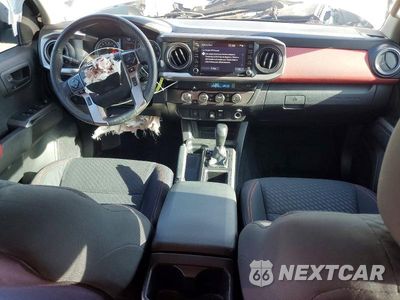 Zdjęcie 8 z 13 samochodu: 2022 TOYOTA TACOMA SR5 V6 VIN:3TYDZ5BN8NT015285 - miniatura
