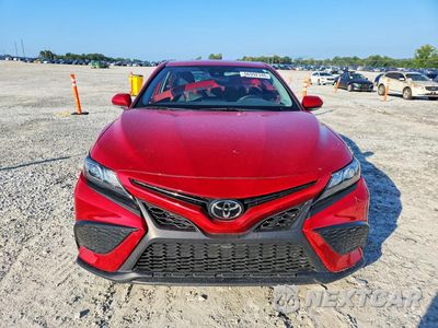 Piąte zdjęcie samochodu w środku: 2022 TOYOTA CAMRY SE VIN:4T1T11AK7NU042709 - miniatura