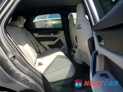 Zdjęcie 11 z 13 samochodu: 2024 JAGUAR F-PACE R-DYNAMIC S VIN:SADCT2EX2RA733037 - miniatura