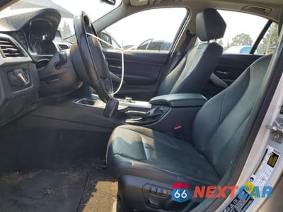 Zdjęcie 7 z 12 samochodu: 2013 BMW 328 XI VIN:WBA3B3C55DF540895 - miniatura