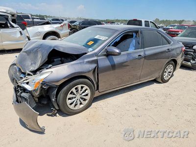 2015 TOYOTA CAMRY LE 4T4BF1FK5FR497538 - główne zdjęcie licytacji z USA - miniatura