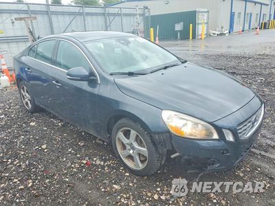Czwarte zdjęcie samochodu z boku: 2013 VOLVO S60 T5 VIN:YV1612FS7D2199788 - miniatura