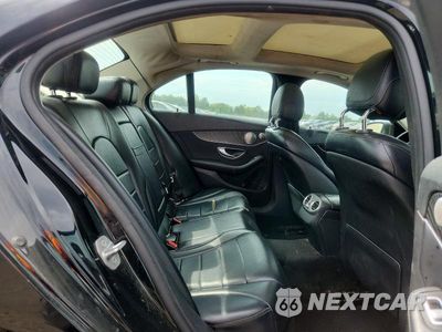 Zdjęcie 10 z 12 samochodu: 2017 MERCEDES-BENZ C 300 4MATIC VIN:55SWF4KB1HU198260 - miniatura