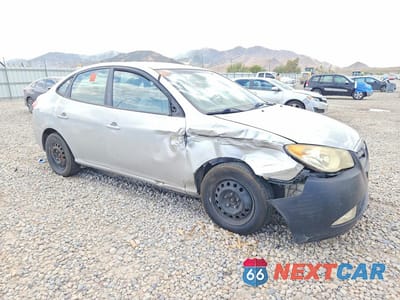 Czwarte zdjęcie samochodu z boku: 2009 HYUNDAI ELANTRA GLS VIN:KMHDU46D79U821105 - miniatura