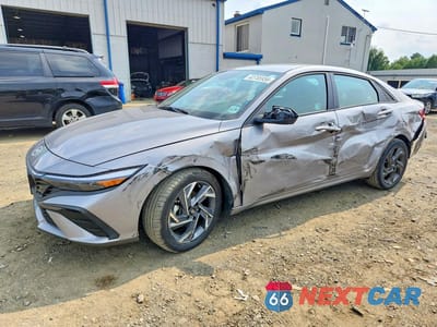 2025 HYUNDAI ELANTRA SEL SPORT KMHLM4DG2SU903869 - główne zdjęcie licytacji z USA - miniatura