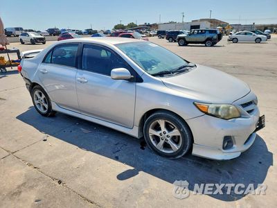 Czwarte zdjęcie samochodu z boku: 2012 TOYOTA COROLLA S VIN:5YFBU4EE8CP051572 - miniatura