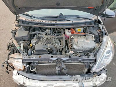 Zdjęcie 11 z 13 samochodu: 2017 TOYOTA PRIUS C TWO VIN:JTDKDTB32H1597552 - miniatura