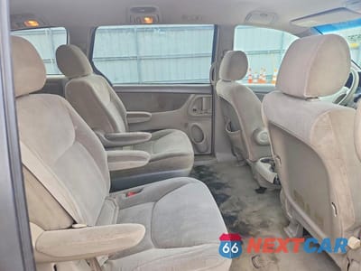 Zdjęcie 11 z 13 samochodu: 2004 TOYOTA SIENNA LE 7 PASSENGER VIN:5TDZA23C74S055246 - miniatura