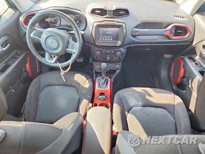 Zdjęcie 8 z 13 samochodu: 2020 JEEP RENEGADE TRAILHAWK VIN:ZACNJBC17LPL13206 - miniatura