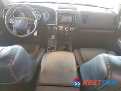 Zdjęcie 8 z 12 samochodu: 2018 TOYOTA SEQUOIA TRD SPORT VIN:5TDBY5G11JS158651 - miniatura
