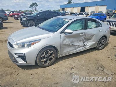 2020 KIA FORTE LXS 3KPF24AD6LE235818 - główne zdjęcie licytacji z USA - miniatura