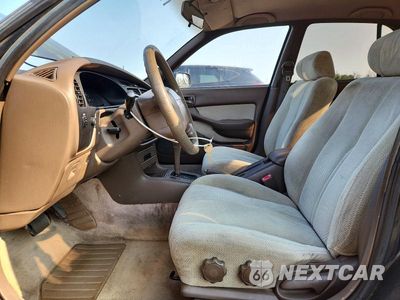 Zdjęcie 7 z 12 samochodu: 1994 TOYOTA CAMRY LE VIN:4T1SK12E5RU445837 - miniatura