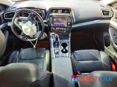 Zdjęcie 8 z 12 samochodu: 2020 NISSAN MAXIMA SV VIN:1N4AA6CV1LC369597 - miniatura