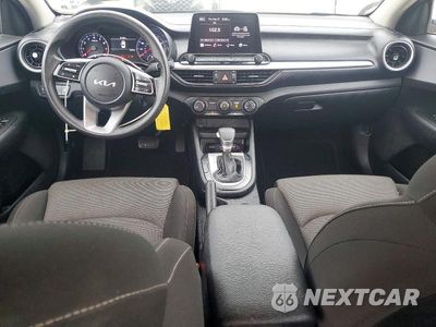 Zdjęcie 8 z 12 samochodu: 2024 KIA FORTE LXS VIN:3KPF24AD9RE744133 - miniatura