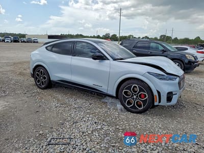 Czwarte zdjęcie samochodu z boku: 2022 FORD MUSTANG MACH-E GT VIN:3FMTK4SEXNMA39251 - miniatura