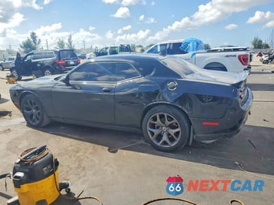 Drugie zdjęcie samochodu z przodu: 2021 DODGE CHALLENGER SXT VIN:2C3CDZAG6MH534434 - miniatura