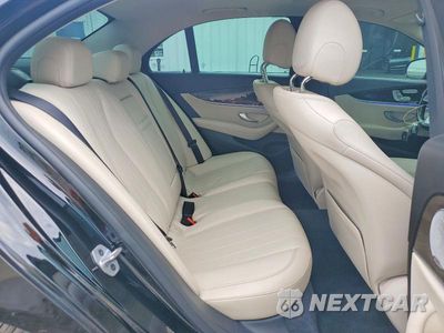 Zdjęcie 10 z 12 samochodu: 2020 MERCEDES-BENZ E 350 VIN:WDDZF8DB8LA756891 - miniatura