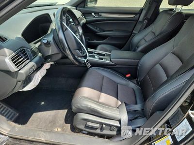 Zdjęcie 7 z 12 samochodu: 2020 HONDA ACCORD SPORT VIN:1HGCV1F31LA050346 - miniatura