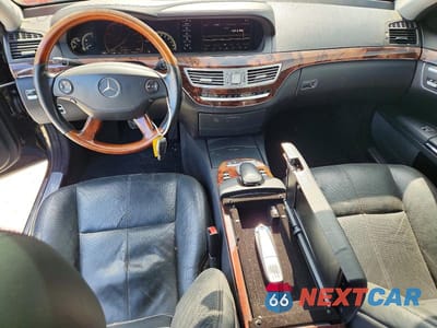 Zdjęcie 8 z 12 samochodu: 2007 MERCEDES-BENZ S 550 VIN:WDDNG71X37A139586 - miniatura