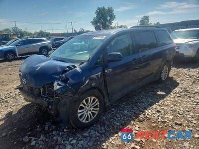 2012 TOYOTA SIENNA XLE 8-PASSENGER 5TDYK3DC6CS272556 - główne zdjęcie licytacji z USA - miniatura