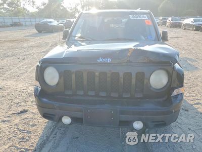Piąte zdjęcie samochodu w środku: 2013 JEEP PATRIOT LATITUDE VIN:1C4NJPFB9DD116638 - miniatura
