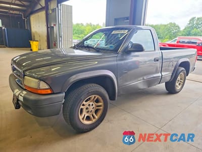 2004 DODGE DAKOTA SXT 1D7FL16K44S533484 - główne zdjęcie licytacji z USA - miniatura