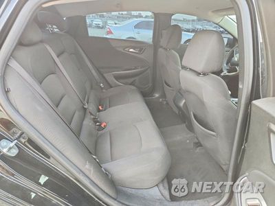 Zdjęcie 10 z 12 samochodu: 2016 CHEVROLET MALIBU LS VIN:1G1ZB5ST9GF312677 - miniatura