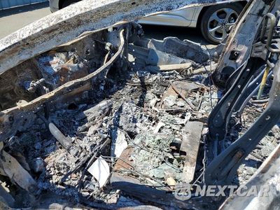 Zdjęcie 7 z 12 samochodu: 2024 TESLA MODEL 3 VIN:5YJ3E1EA3RF863251 - miniatura