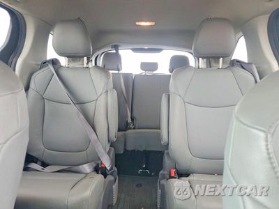 Zdjęcie 10 z 13 samochodu: 2021 TOYOTA SIENNA XLE VIN:5TDJSKFC5MS007847 - miniatura