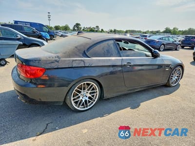 Trzecie zdjęcie samochodu z tyłu: 2011 BMW 335 I VIN:WBAKG7C53BE264031 - miniatura